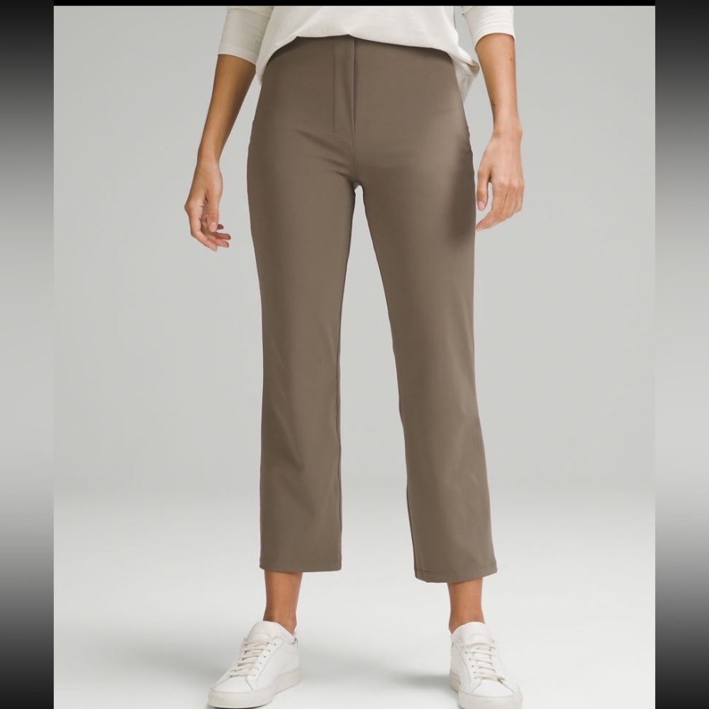Lululemon Smooth Fit Pull-On High-Rise Cropped Pant